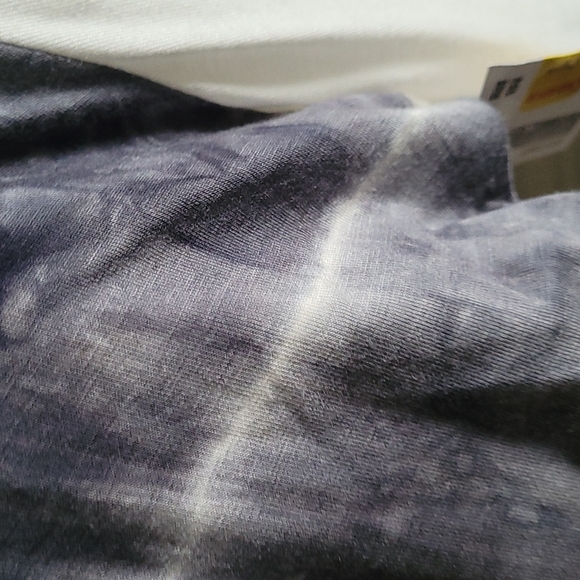 NWT Womens Baseball Tee - Picture 3 of 6